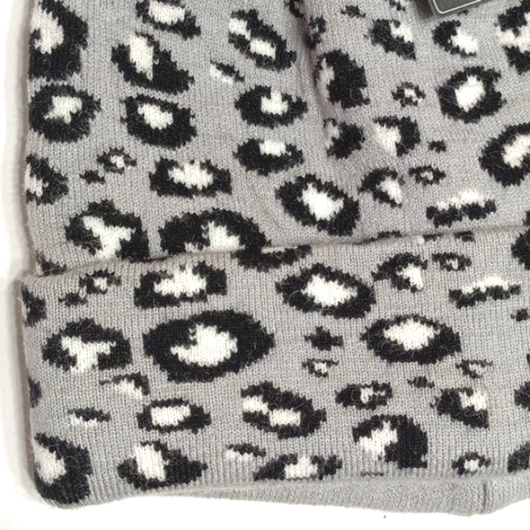 Leopard Print Black Gray Puff Stocking Beanie Winter Hat - Picture 2 of 4